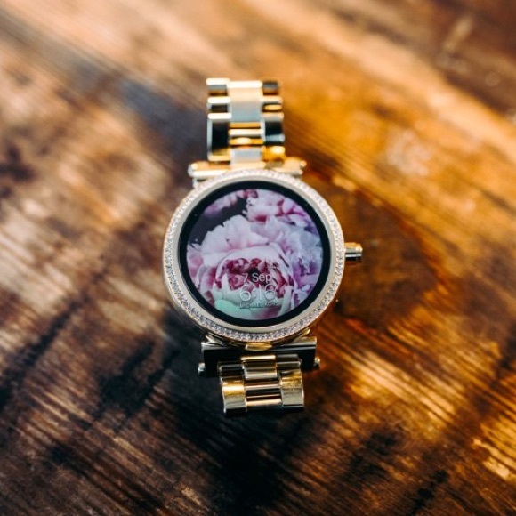 ✨✨✨MICHAEL KORS WATCH ✨✨✨ - Picture 1 of 5